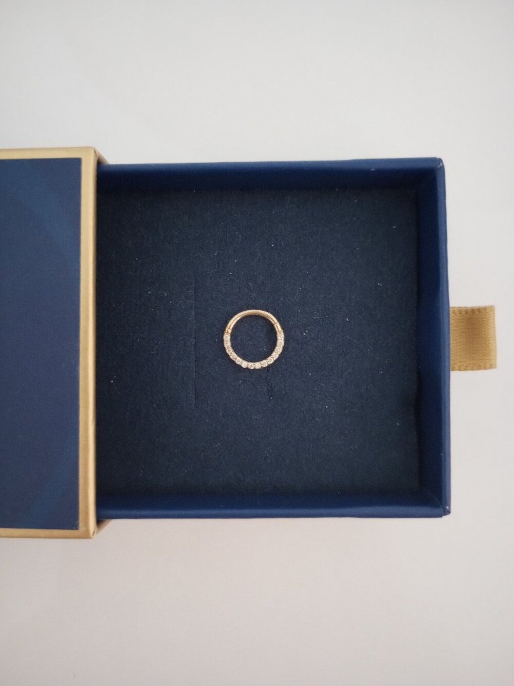 Oufer 14k solid gold diamond hoop earring